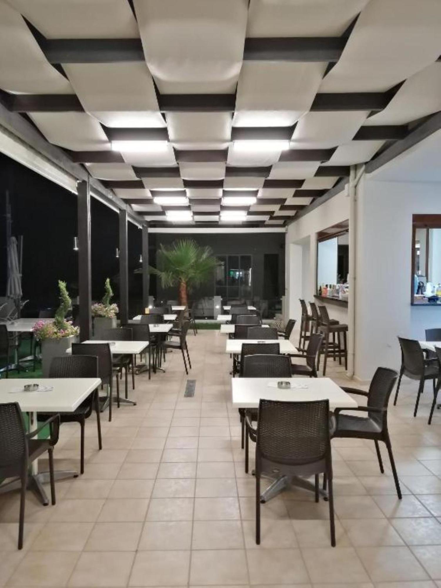 Carisa Suites And Apartments 말레메 외부 사진