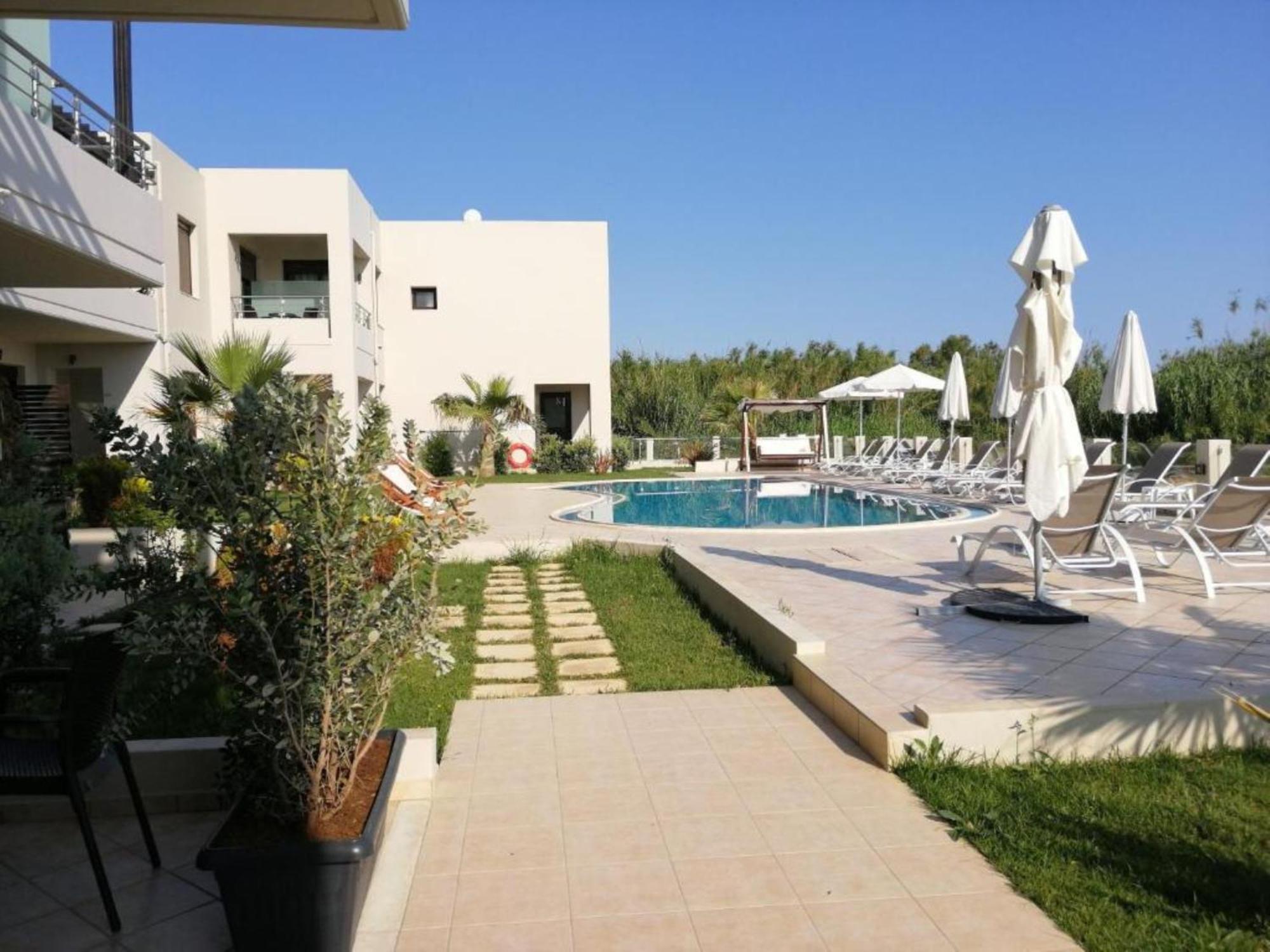 Carisa Suites And Apartments 말레메 외부 사진