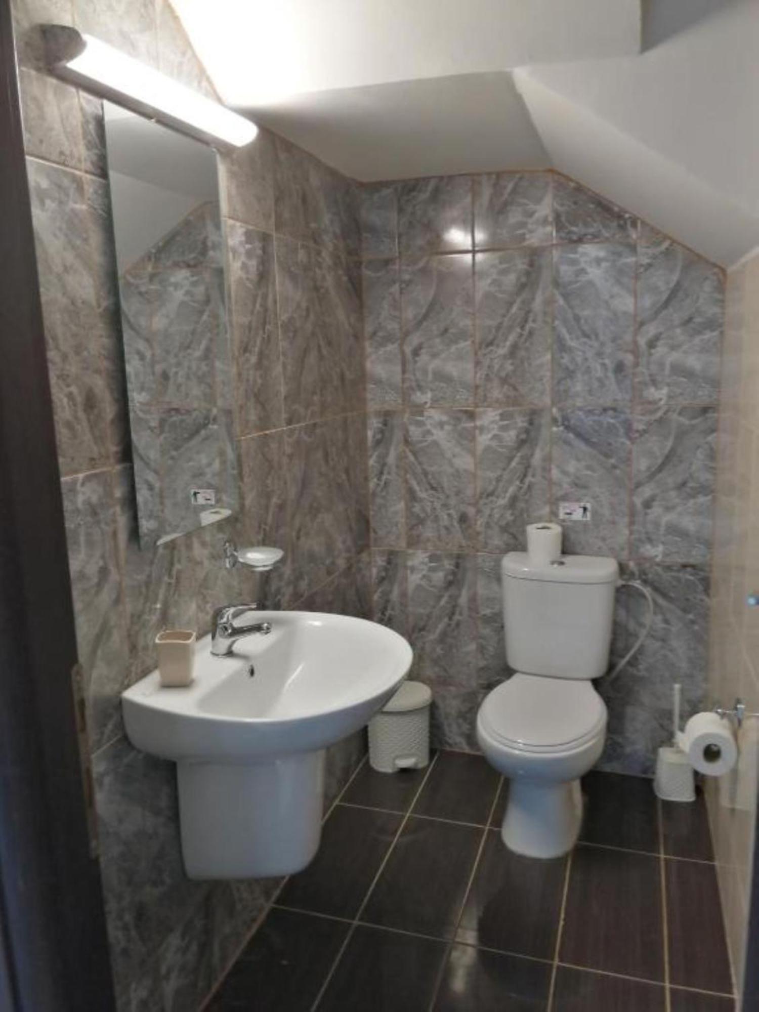 Carisa Suites And Apartments 말레메 외부 사진
