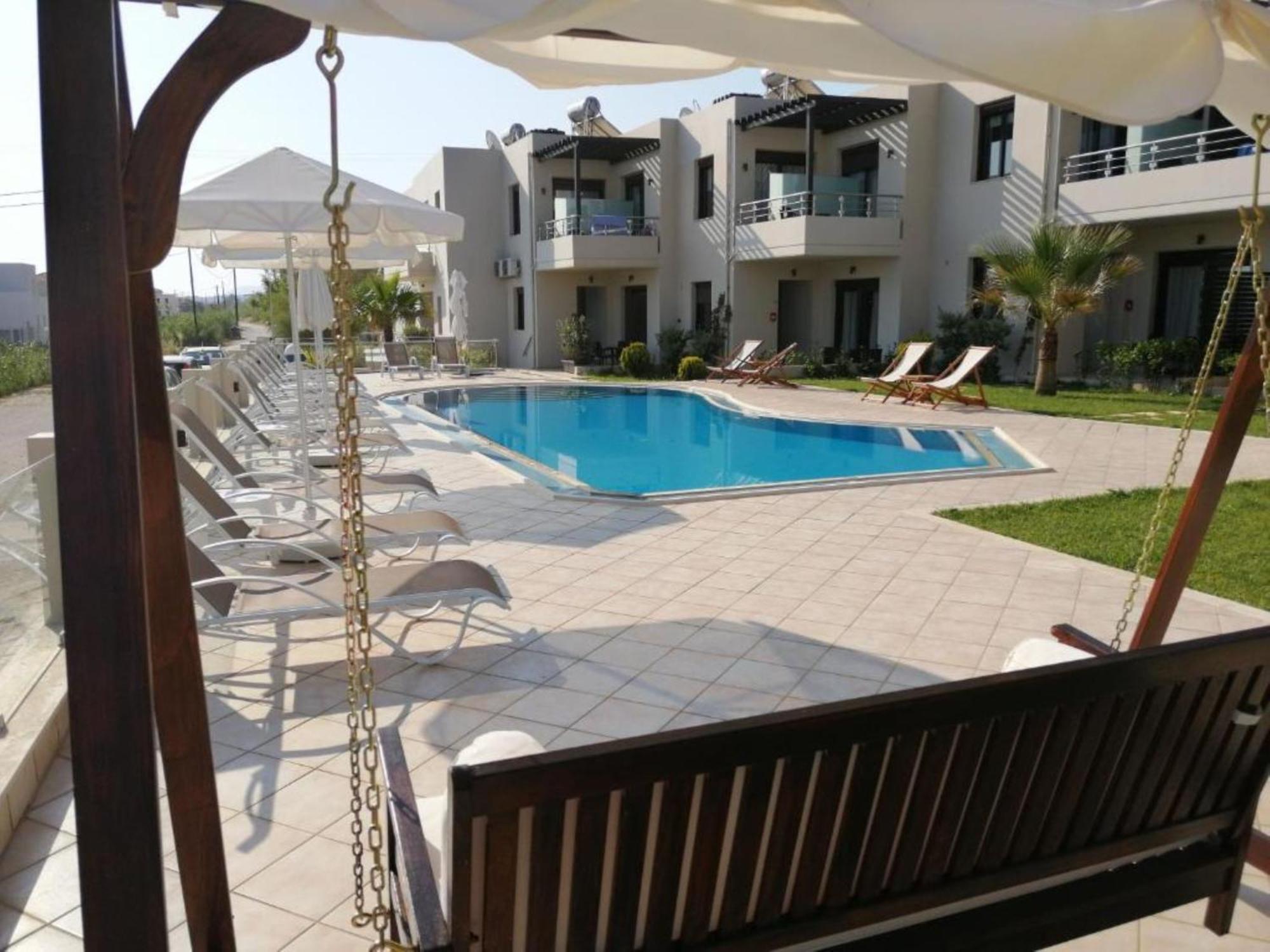Carisa Suites And Apartments 말레메 외부 사진