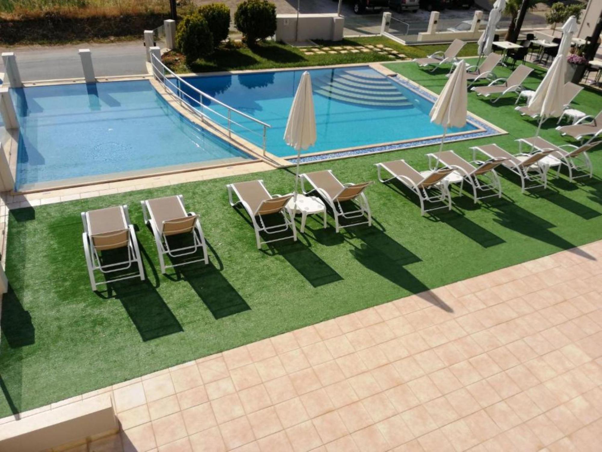Carisa Suites And Apartments 말레메 외부 사진